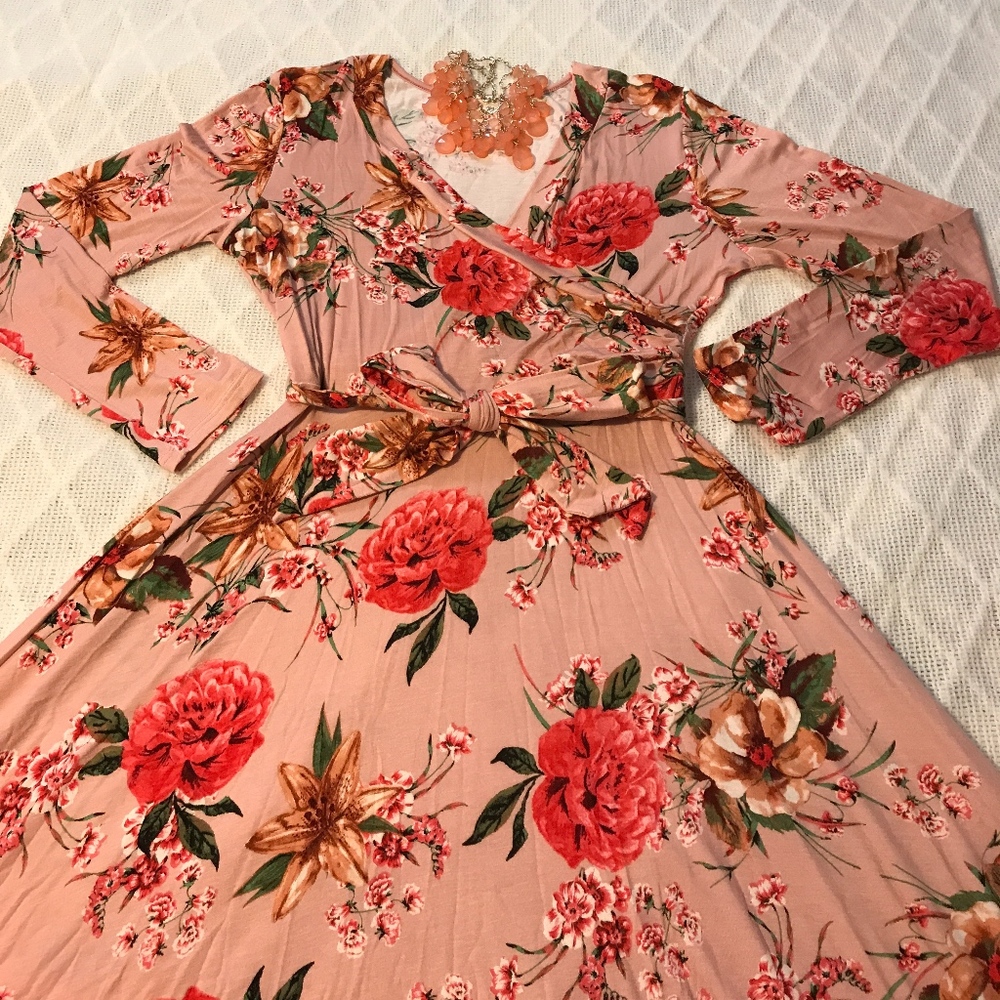 NWT! Pink Floral Wrap Tie Midi Dress